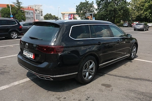VW Passat R-Line - 2022 - Motor 2.0 tdi - 150 cp - Cutie automata DSG - Germania - Impecabil - imagine 3