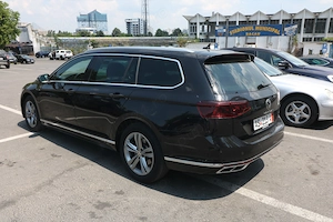 VW Passat R-Line - 2022 - Motor 2.0 tdi - 150 cp - Cutie automata DSG - Germania - Impecabil - imagine 4