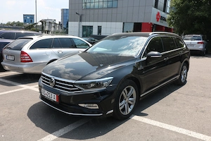 VW Passat R-Line - 2022 - Motor 2.0 tdi - 150 cp - Cutie automata DSG - Germania - Impecabil
