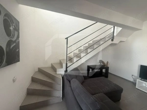 Apartament tip penthouse, 2 camere, terasa, parcare, zona strazii Paris - imagine 3