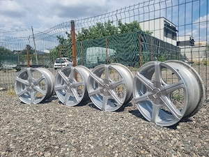 Jante R15 Aliaj 4x100 4x108 Wolfrace 6.5J ET 35 Montaj inclus  - imagine 5