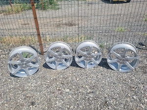 Jante R15 Aliaj 4x100 4x108 Wolfrace 6.5J ET 35 Montaj inclus 