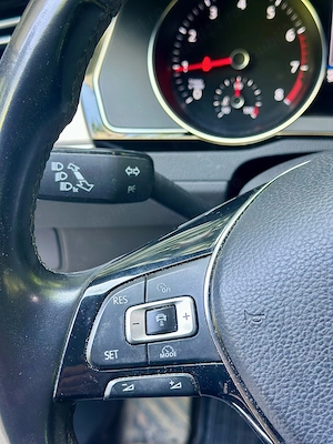 Volkswagen Passat B8 Highline benzina 2.0 TSI 220 CP DSG, 2018, 95.000 km - imagine 9