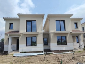 Duplex in zona centrala - despartit prin C.T - 5 camere - imagine 2