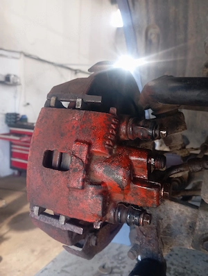 set etriere spate craysler sebring... 2005 motor 2 l benzina