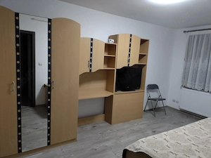 De vânzare- Apartament cu o cameră-str.Petru Rareș - imagine 2