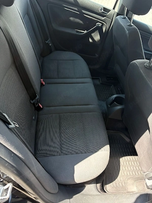 Vând Volkswagen Golf 5 1.4 MPI An 2006 În Stare Foarte Bună ! - imagine 8