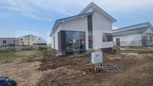 Casa cu toate utilitatiile, 4 camere, 2 bai, 470 m teren - Sanpetru Finalizata  - imagine 2