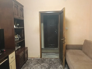 Vând apartament cu o camera decomandat 38 mp  - imagine 2