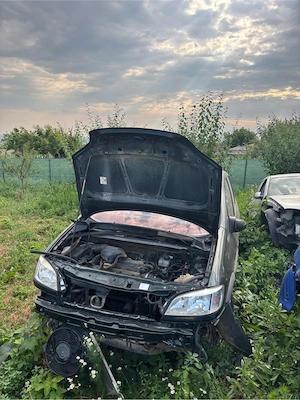 dezmembrez opel zamfira 1.6 16v - imagine 2