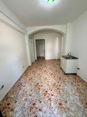 Apartment 3 camere,persoana fizica 77000 Euro - imagine 5
