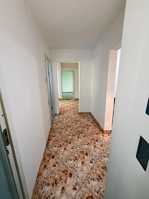 Apartment 3 camere,persoana fizica 77000 Euro - imagine 8