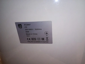 Purificator aer Philips cu filtre noi ,foarte putin folosit 