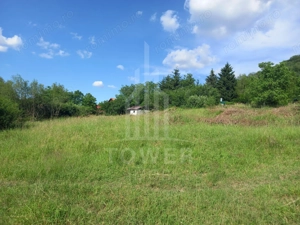 Teren în Fântânele – 3.673 mp, pârâu si cadru natural  deosebit