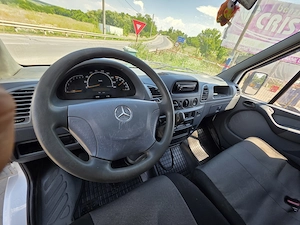 Sprinter 413 2004Vand Mercedes Sprinter 2004- 2.2 CDI 129 cai Punte Dubla-Transport Animale Dotata c - imagine 5
