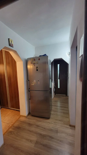 Apartament luminos și economic 56  m  ( Zona - Biserica Sf Epifanie, Spitalul CFR) - imagine 6