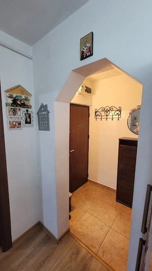 Apartament luminos și economic 56  m  ( Zona - Biserica Sf Epifanie, Spitalul CFR) - imagine 5