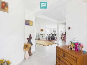 Casă 225 mp cu teren 1.482 mp în Leș - imagine 20