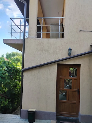 vind casă cu etaj zonă semicentrală  - imagine 3