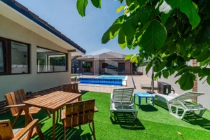 Casa pe parter premium cu piscina in Chisoda independenta energetic - imagine 4