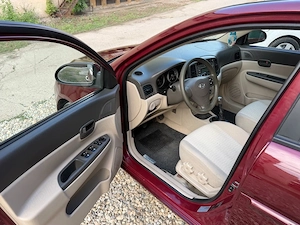 Hyundai Accent 1.4 Benzzină   Unic Proprietar   193.000 KM Reali   AC Funcțional   Impecabil   2008 - imagine 6