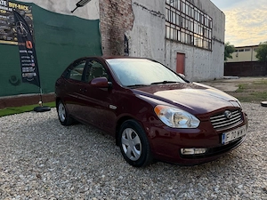 Hyundai Accent 1.4 Benzzină   Unic Proprietar   193.000 KM Reali   AC Funcțional   Impecabil   2008 - imagine 2