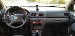 Skoda Octavia Tour 1.6 MPI Benzină   istoric complet, km reali, primul proprietar - imagine 2