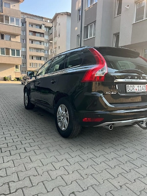 Vând Volvo XC60 an 2017,2.0 diesel.diesel. - imagine 3