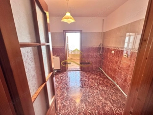 De vanzare apartament 2 camere decomandate Nord Bacau - imagine 6