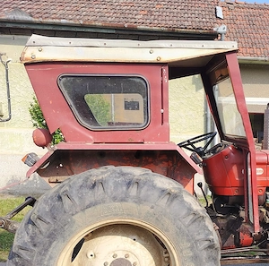 Cabina de tractor - imagine 2