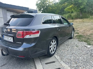 Toyota Avensis 2010 - imagine 2