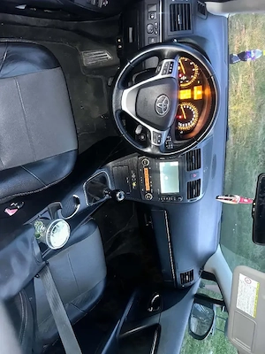 Toyota Avensis 2010 - imagine 5