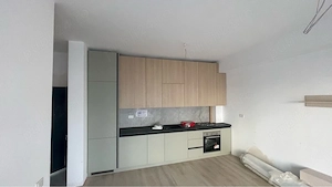 vand apartament 3 camere