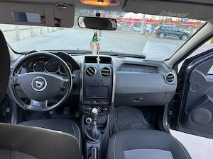 Dacia Duster 1.5 DCI an 2017, 170.xxx km - imagine 4