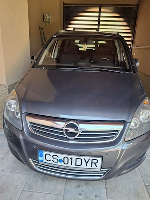 De vânzare Opel Zafira, stare excelentă  - imagine 3