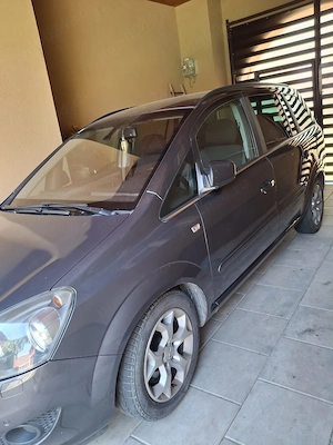 De vânzare Opel Zafira, stare excelentă  - imagine 2