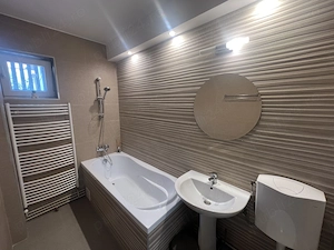 Închiriez apartament 2 camere central Arad - imagine 5