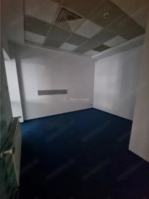 Spatiu comercial central  fost Sediu Banca Alphabank - imagine 6