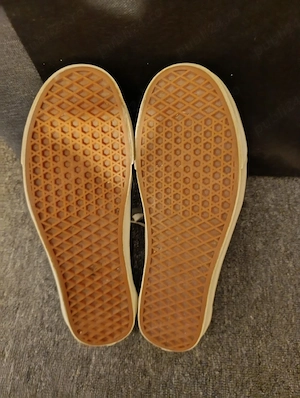 adidași bărbați NR 45 ( nu trimit prin curier )