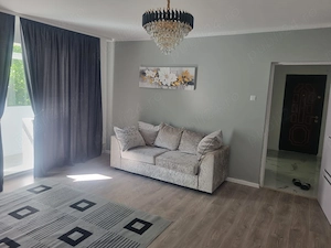 De vânzare apartament zona costieni - imagine 3