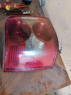 Vând stop spate Wolswagen Pasat 170 lei