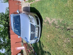 Vând wolkswagen passat b6 1.9 an 2007 - imagine 4