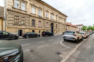 Apartament 2 camere Str. Lucian Blaga, clădire în renovare completa