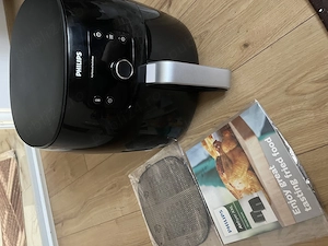 Ayrfryer xxl cu steicher de UK nou doar o bucata de plastic crăpată 
