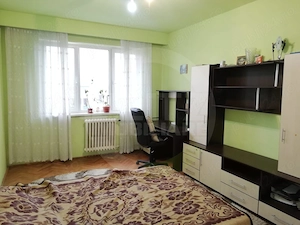 apartament de inchiriat