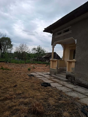 vând casă în comuna Lisa județul Brașov - imagine 2