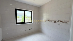 Casa Individuala - 5 camere - 3 bai - 555mp teren - imagine 9