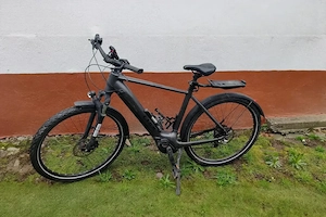 Bicicleta electrica CUBE ONE HIBRID 800