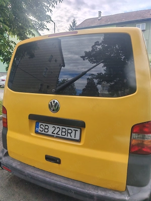 vand Volkswagen T5 motor refacut  marfa 3 locuri  - imagine 2