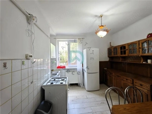  #206;nchiriez 2 camere, Brasovul vechi